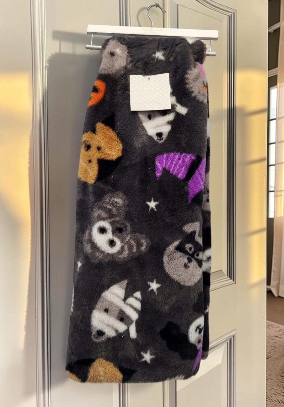 Isaac Mizrahi New York Halloween Dogtober Friends Faux Fur Throw Blanket 50x70
